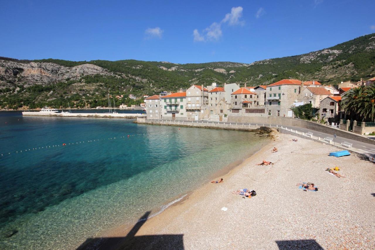 Apartments And Rooms By The Sea Komiza, Vis - 2431 ภายนอก รูปภาพ